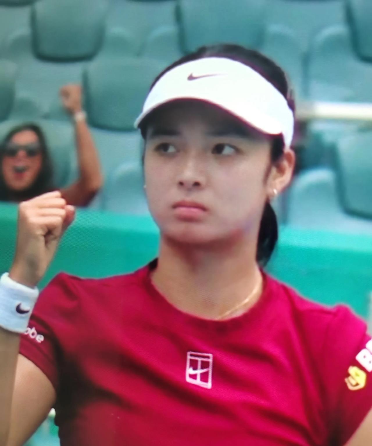 再爆大冷！在今天凌晨刚刚结束的WTA1000迈阿密网球公开赛女单四分之一决赛爆出