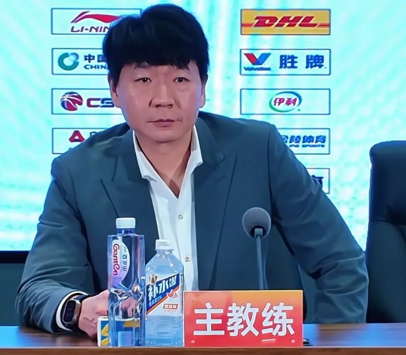 徐杰22分8助攻5篮板，广东力克山东，赛后邱彪指导这样评价徐杰:

“说实话，我