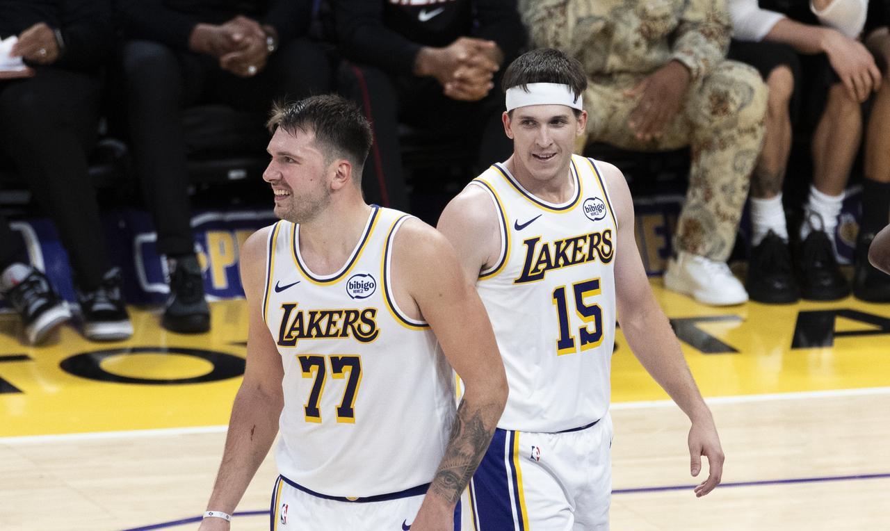 好兄弟！东契奇女儿的名字中含有队友里夫斯的名字！
刚迎来第二个女儿出生的东契奇非