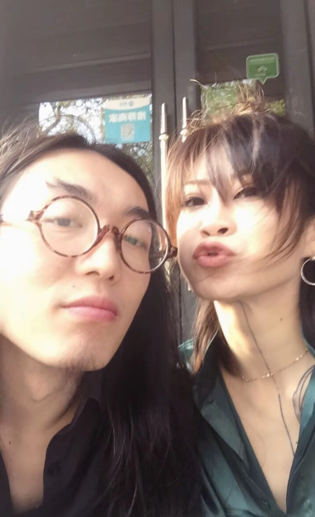 好像挺火的但是不知道是谁有认识的吗？