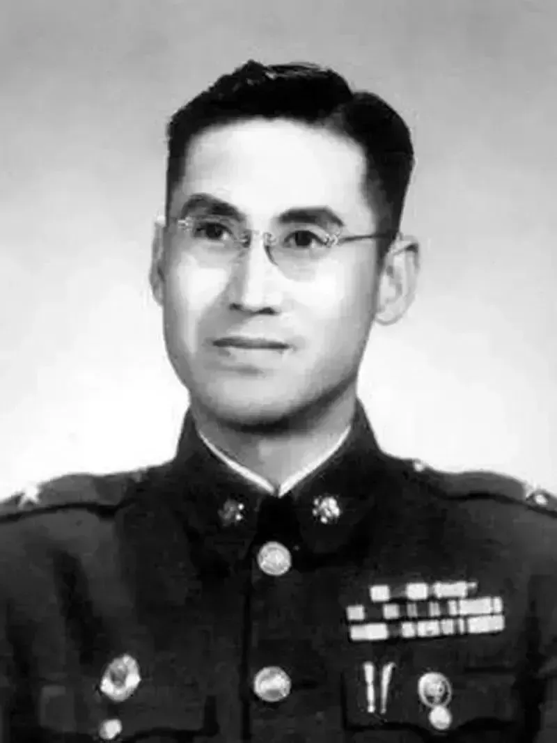 1947年，中统特务向上级郑连魁自首，说自己是地下党，还说了许多情报，谁知郑连魁