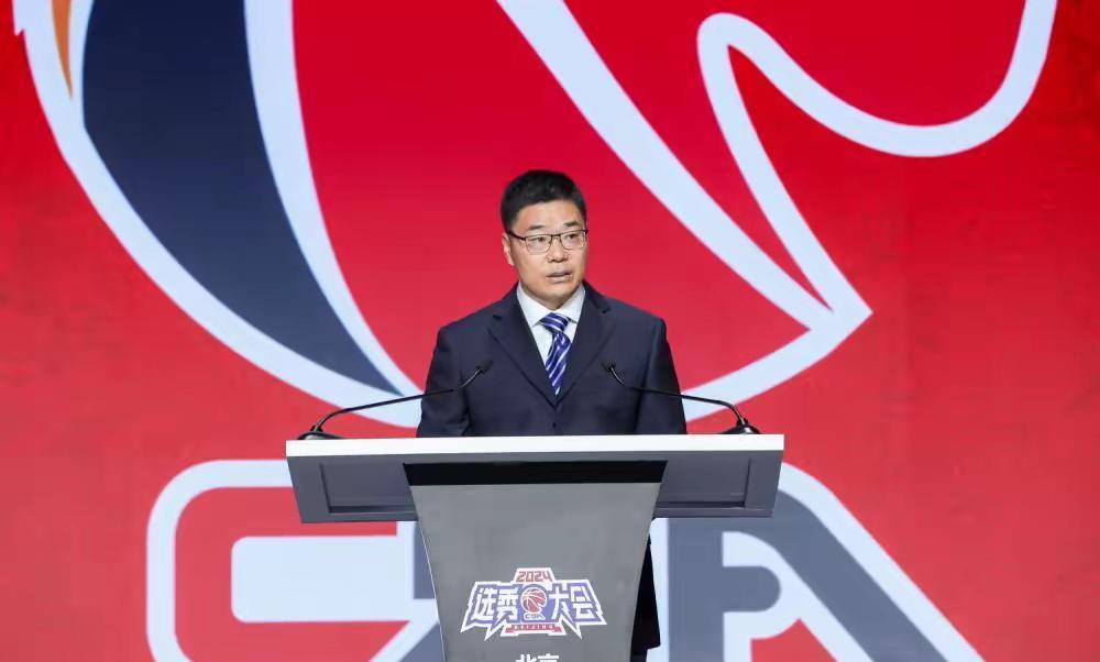 篮协回复争议判罚：“确实存在漏判错判，也有正确判罚，漏判错判是比赛一部分”
1 