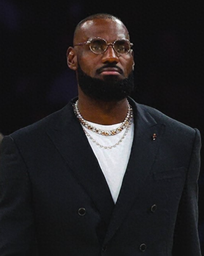 美媒Legion Hoops发文报道了本赛季NBA收视率攀升的话题。
Legio