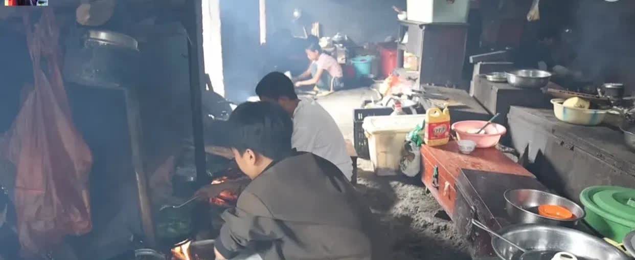 太苦了，缅北果敢县偏远山区的孩子太艰苦了，比如果敢兴旺区兴华乡的新平学校，那里的