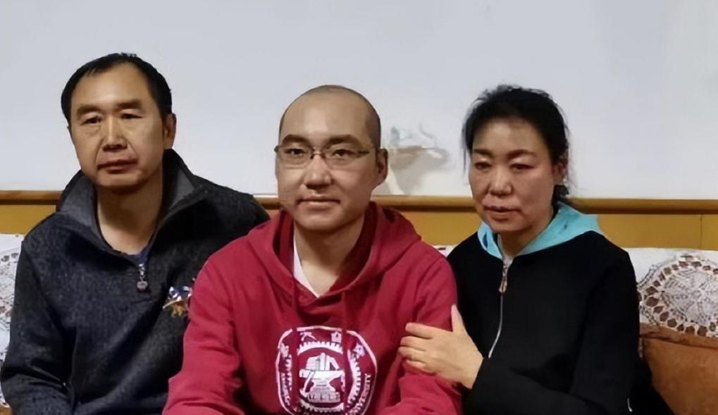 “爸，妈，不要把我去世的消息告诉奶奶，就说我出国留学了。”2019年，年仅29岁