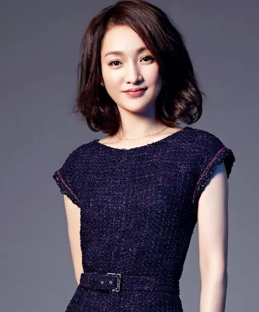 拍《画皮》时，导演跟周迅提了一个要求:“不要把小唯演得像个妖，但同时又能体现出她