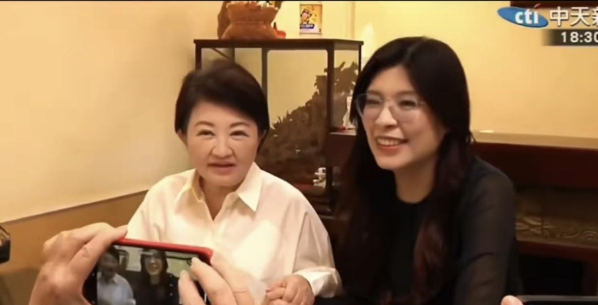 郑丽文这两天接连拜访了卢秀燕和王金平，声称一个是姐妹淘，一个人最尊敬的长辈。
郑