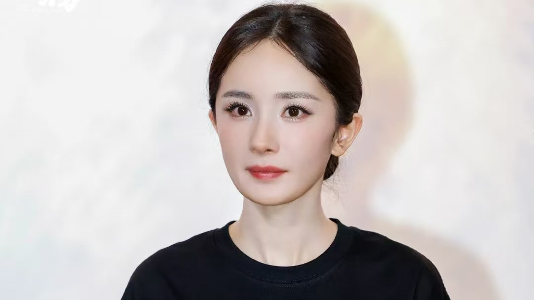 电视剧《生万物》开播，有望成爆款
由杨幂、欧豪等主演的年代剧《生万物》今日开播引