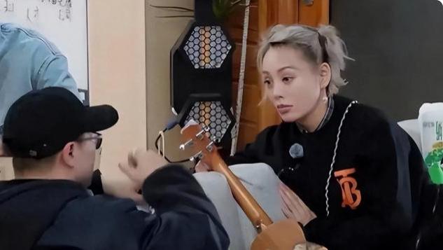 最近，《五十公里桃花坞》又双叒叕上热搜了！