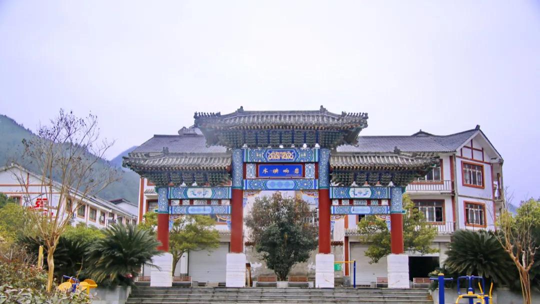 风景名胜·平武 | 煽铁沟石拱桥：一桥一楼总关情，保定援建让平武古桥获新生