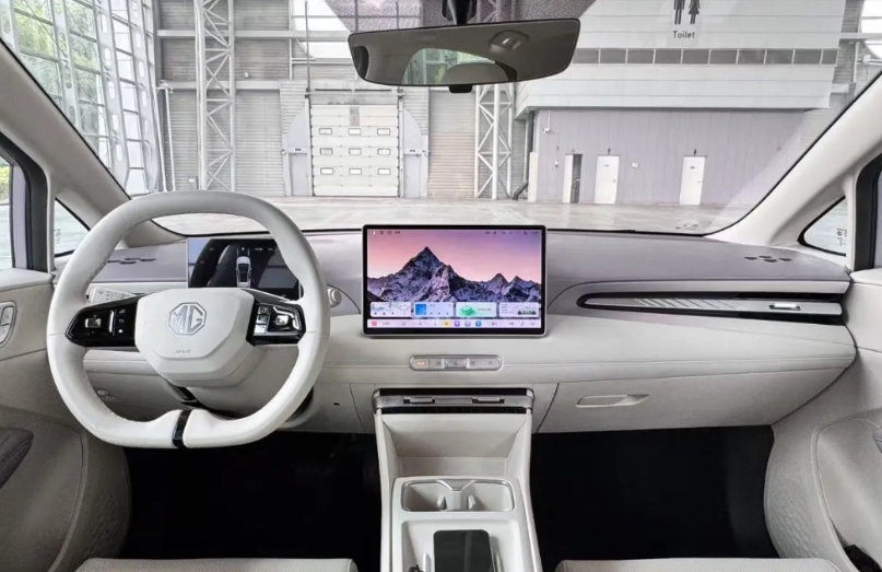 有人说，MG要出半固态电池这我能理解，毕竟背靠上汽，技术储备还是有的，但谁能想到