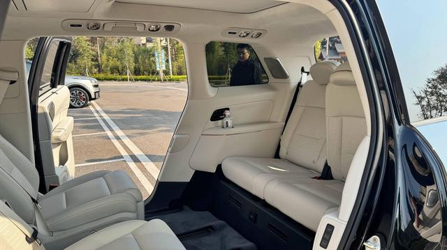 领克900：全家抢着坐的旗舰大六座SUV, 六个座位都一样舒服
