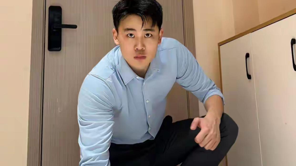 为什么男生会偷偷担心别人看到自己的情绪？