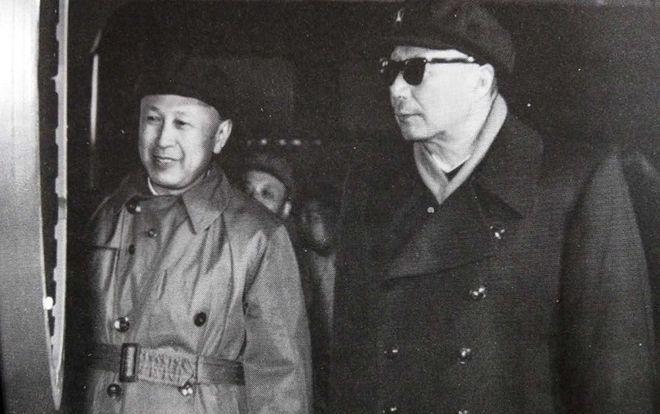 1955年，钱学森被分配到一辆蓝色轿车，全北京只有两辆，聂荣臻元帅知道后，却愤怒