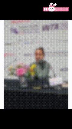 费尔南德斯也来领取自己的中文“外号”了！
实话实说，小费对自己的“外号”理解得还