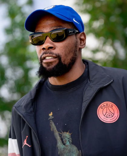 杜兰特真的强得可怕！真的怕！
这几场球杜兰特渐入佳境，真的无差别单打，出手就中。