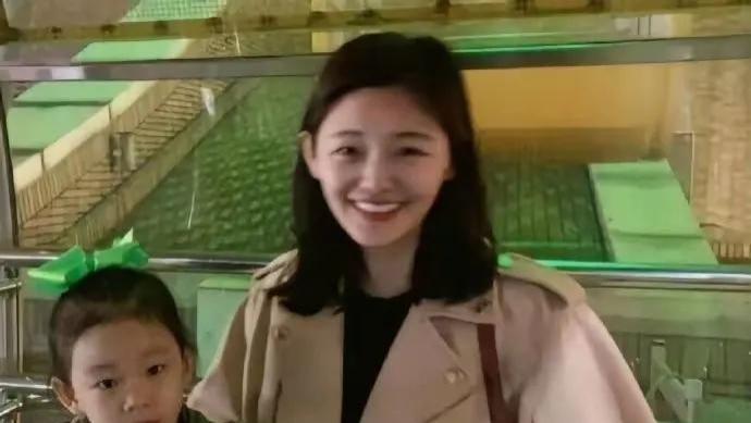 马莜梅评价汪小菲两个孩子，称：他们家孩子都很早熟，不习惯北京