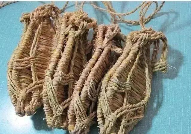 某位教授一而再再而三对于一双草鞋的解释，比那些西史伪史论者忙活好几年对西史的打击