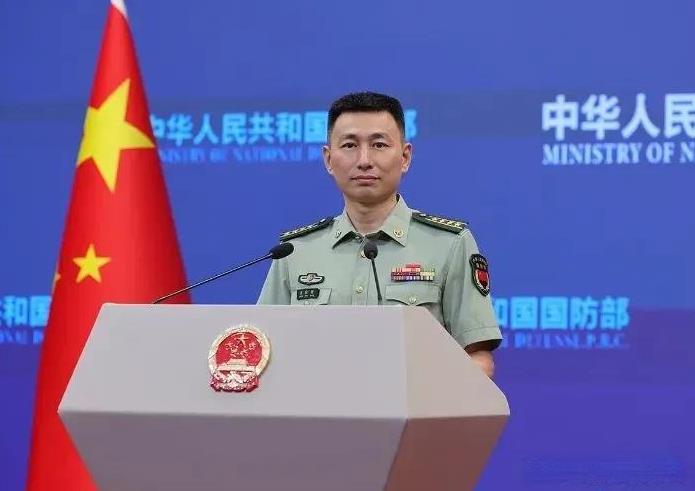 世界很多国家看清楚了，美国这三个做法：
一、到处横征暴敛。
二、到处拉“小圈子”