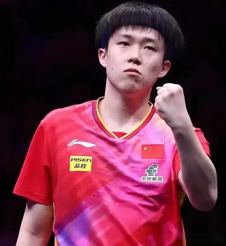 美国大满贯男队八强，中国晋级两人林诗栋和王楚钦。
好在他们两个抗住了，不得不说本