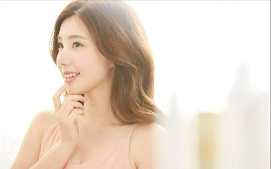 我死在除夕夜，只因打碎一个玩具，儿女却以为我只是在闹脾气