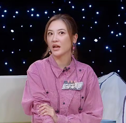 应采儿给Jasper定了很多家规
​很多家长都做不到
​ 有一次，应采儿回娘家吃