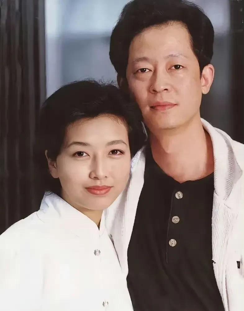 谁能想到57岁的江珊这回能被老公“带飞”！55岁的田小洁演完《藏海传》直接支棱起