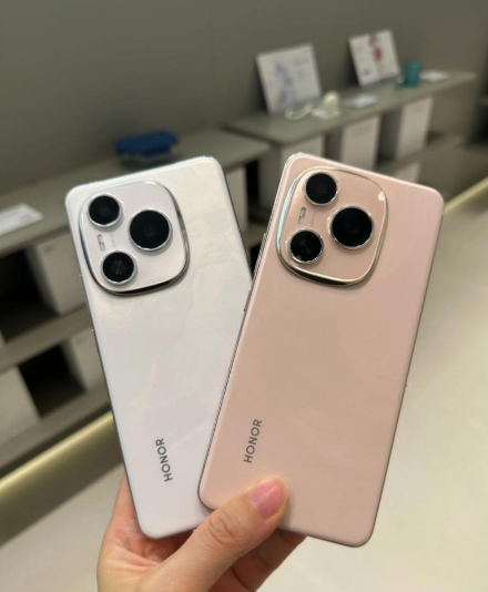 2025荣耀已发布新品汇总：

1.荣耀Power   8000mAh+80W