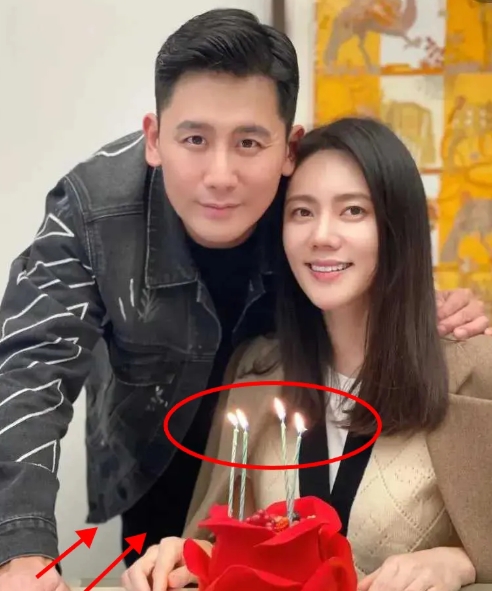 秋瓷炫老公于晓光我算是懂了！
秋瓷炫样样顶尖。
演戏靠《回家的诱惑》《木府风云》