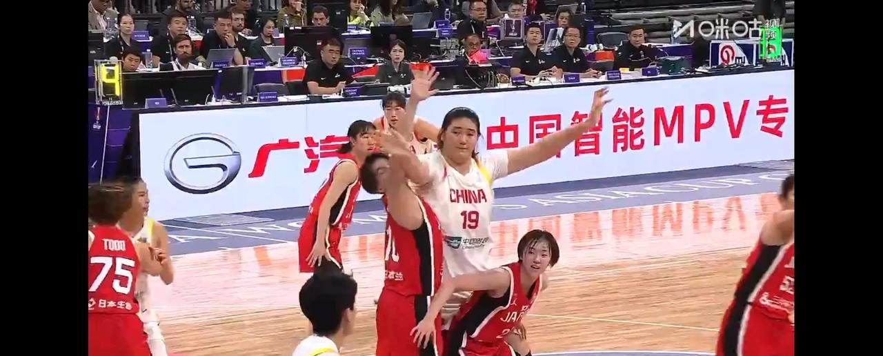 中国女篮81-90日本，止步半决赛！日本的三分依旧很犀利，34投16中，咱们23