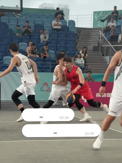 这个球再次体现了大王出色的前场篮板嗅觉能力。
在全运会3×3的比赛中，代表福建省
