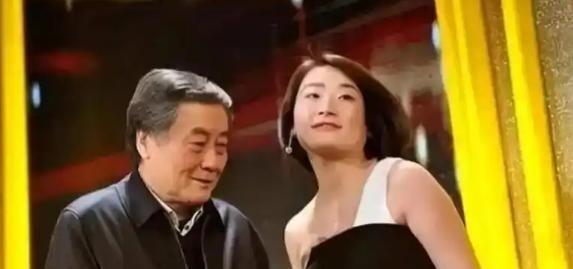 宗庆后的布置几乎是天衣无缝，但可惜败给了时间。如果他早三个月前准备，完全是不一样