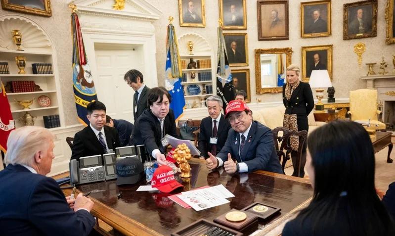 关税谈判立功赤泽亮正成日本首相大热门
日本经济再生担当大臣赤泽亮正衔命三个月内八