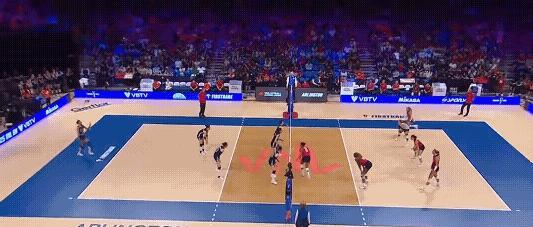 平均21岁，竟然掀翻了世界第一。
这套内部打法，建议所有团队负责人直接抄作业。