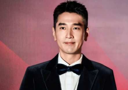 大家都不要羡慕赵又廷了
因为我们永远都成为不了他
简简单单就一点，我们就无法做到