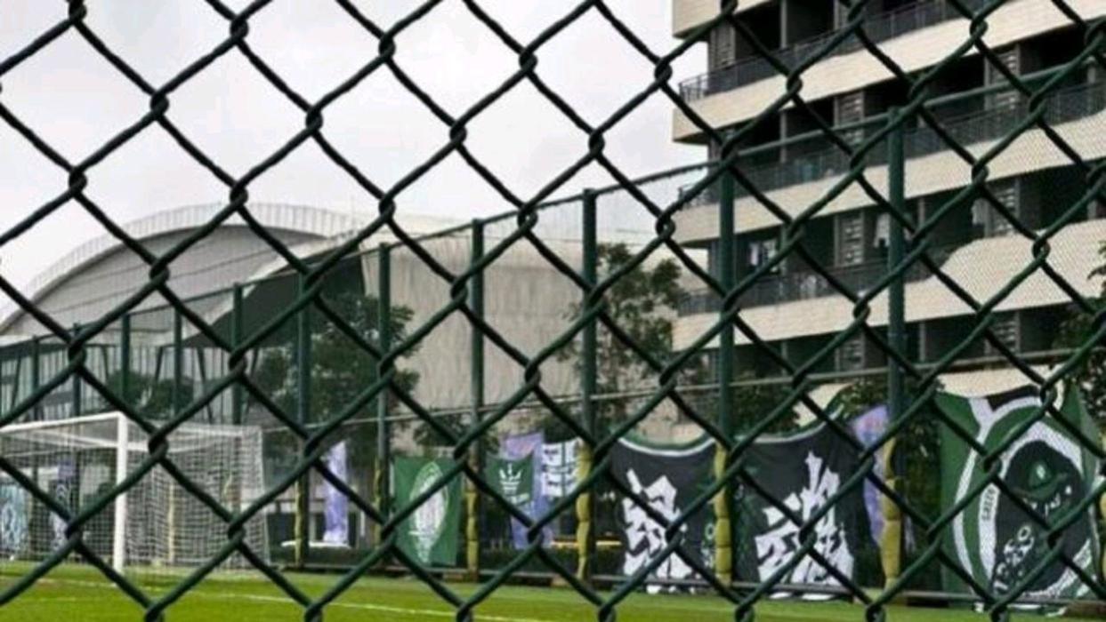 王钰栋首发 大连英博U21逆转击败浙江登顶冲乙之路