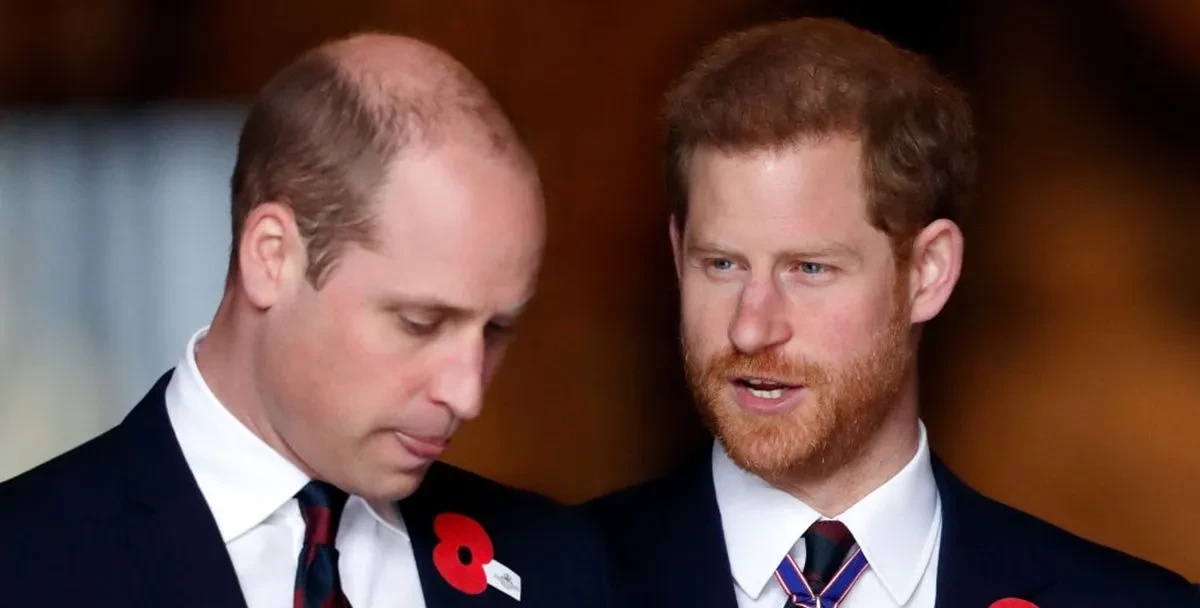 威廉和哈里的表妹罗茜·罗奇去世，年仅20岁。



她在威尔特郡的家中被发现死亡