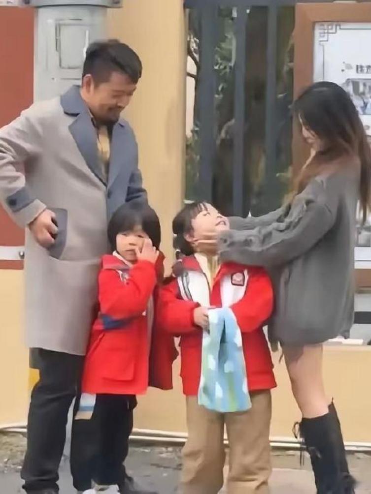 这就是大哥每天主动接孩子的动力