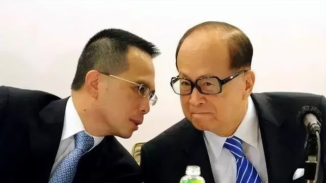 97岁李嘉诚最担心的不是自己身体，也不是骂声，而是2个儿子