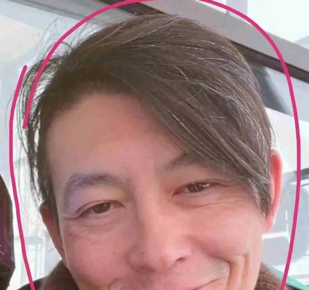 看了陈冠希最近的状态，
真诚的奉劝大家一句，
不是面相的问题，也不是性格的原