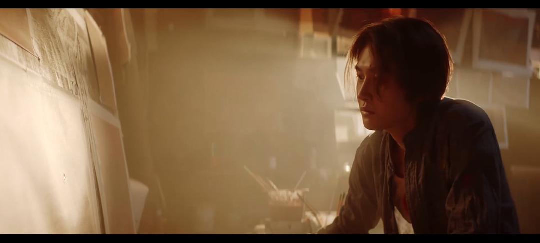    追《棕眼之谜》到完结，才算真正体会到“沉浸式悬疑”的后劲——不是靠血腥场面