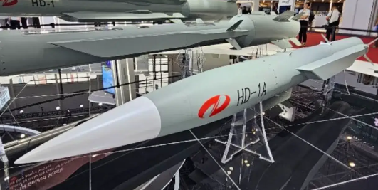 印巴空战的经历，让巴基斯坦切实领略到中国武器的卓越性能与强大威力！如今，巴基斯坦