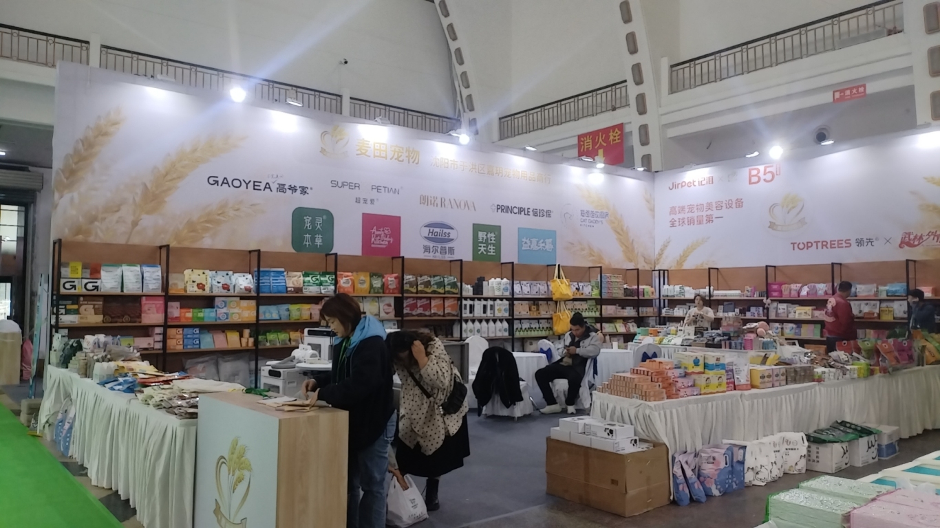 网红品牌+专业品牌：麦田宠物的选品智慧与区域适配逻辑