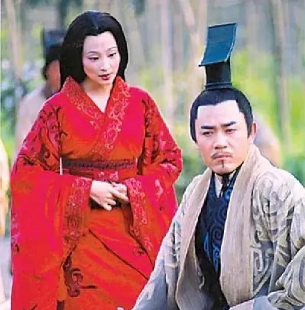 48年相伴一朝绝望，卫子夫为何自缢未央宫？
卫子夫绝望上吊自尽临死前道:陛下我跟
