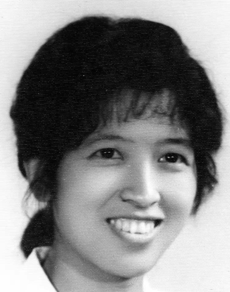 【老照片】这几位姑娘，是当年北大荒铁力农场，也是建设兵团独立二团十连女知青。她们