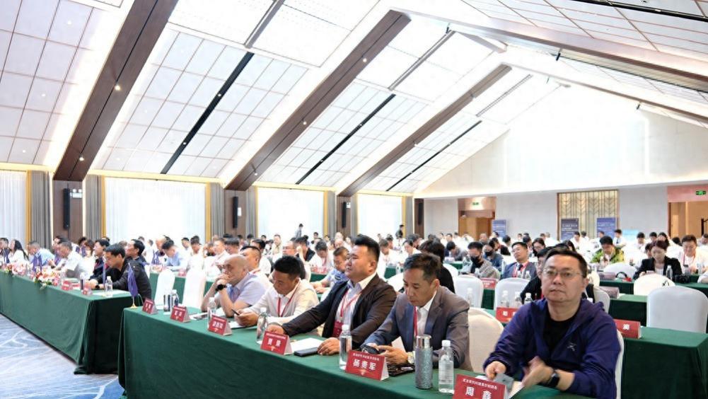 砥砺十载 开启新篇——昆明市汽车租赁行业协会十周年庆典圆满举行