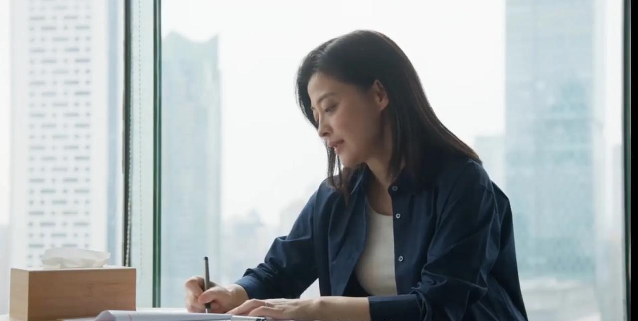 《我的后半生》:沈青说：“只要是路就会有坑。”如今，沈家三个成年人都面临着各自的
