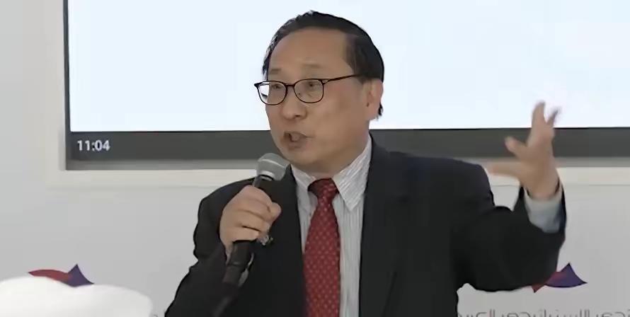 菲律宾学者会场上的三分钟沉默，比任何激昂的辩论更具穿透力。
高志凯的提问如同一把