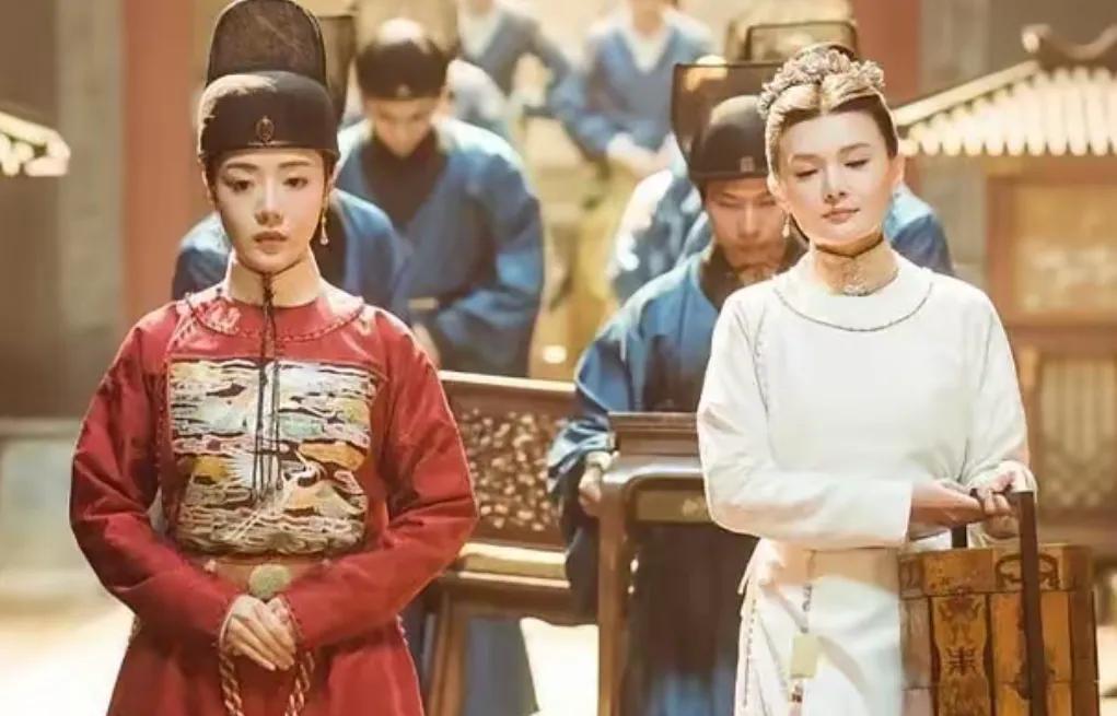 李渊称帝后，有天李世民来到姐夫柴绍的府上，想求姐姐李三娘（平阳公主）把身边的大丫