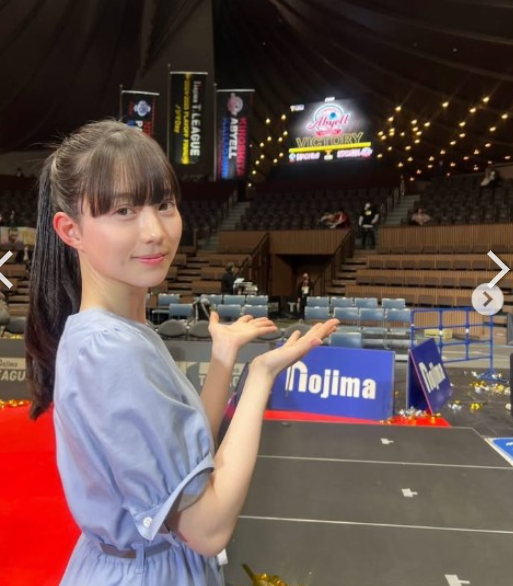 北京时间3月25日，日本“乒乓球天使”菊池日菜在社交媒体上更新动态，回顾了她在T